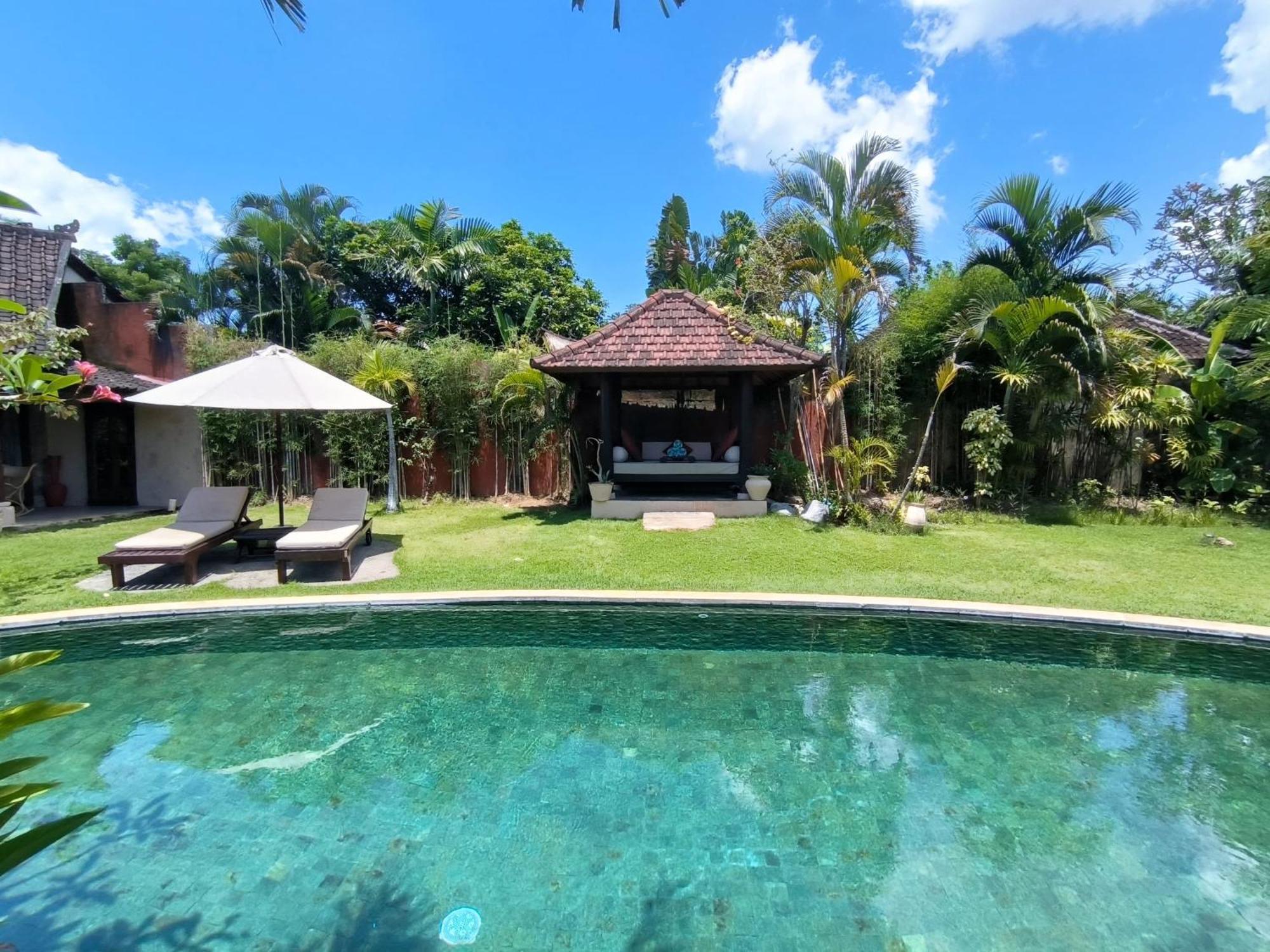 Villa Plawa Asri Seminyak Zewnętrze zdjęcie